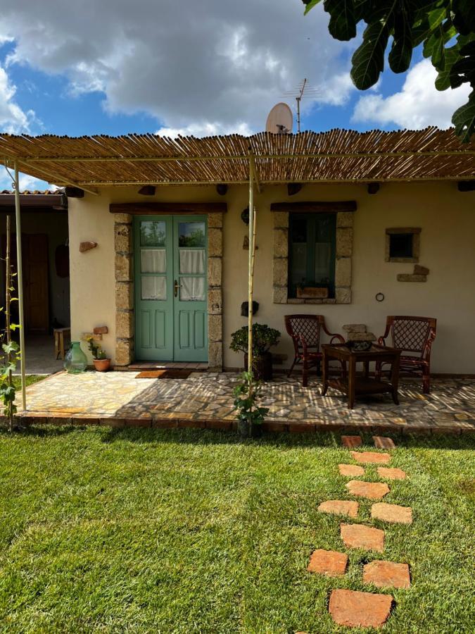 Graziosa Stanza Campidanese Su Segundu Guest House Oristano Exterior photo